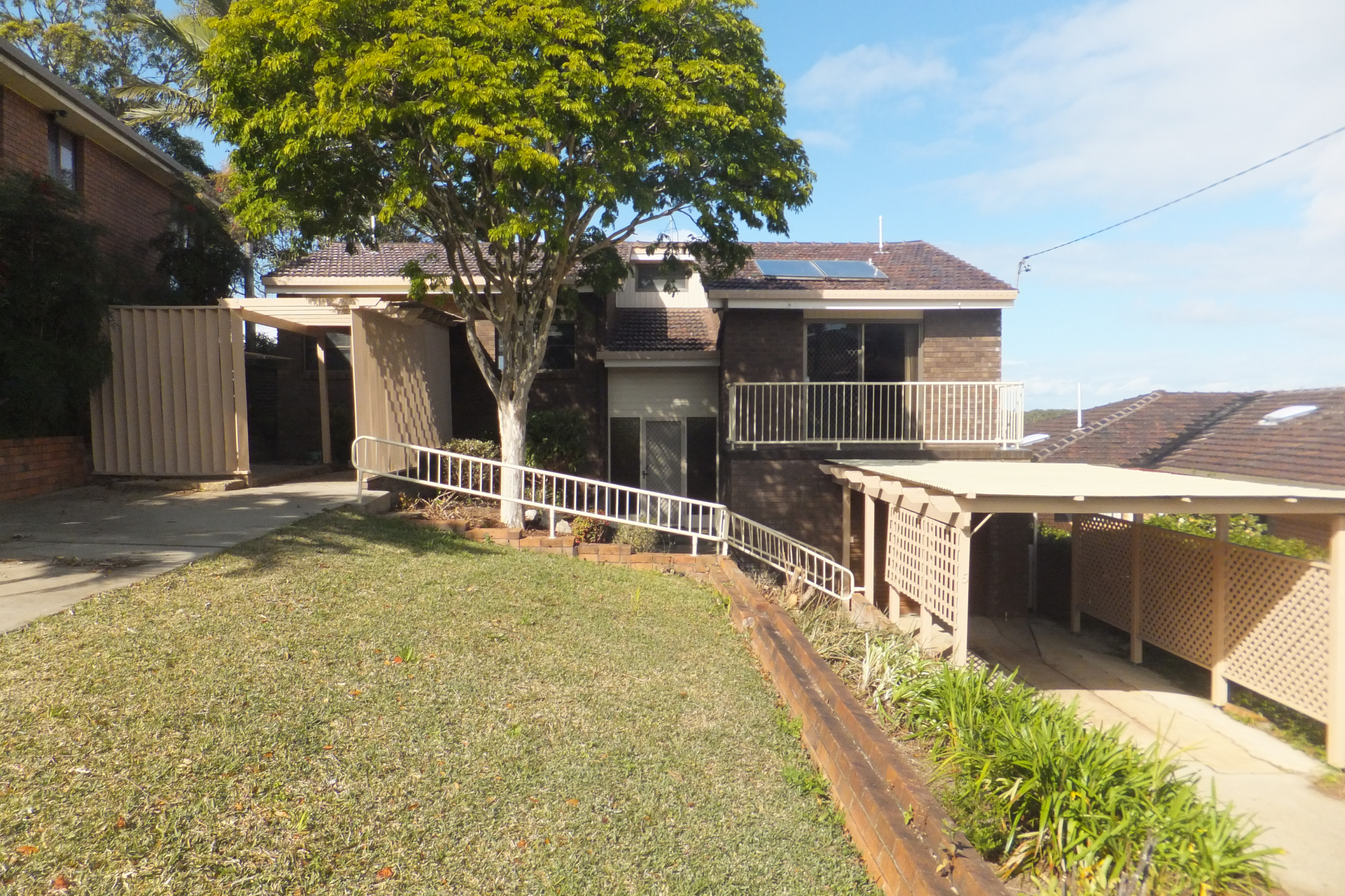 Nambucca Heads Real Estate: DOLPHINS LANDING