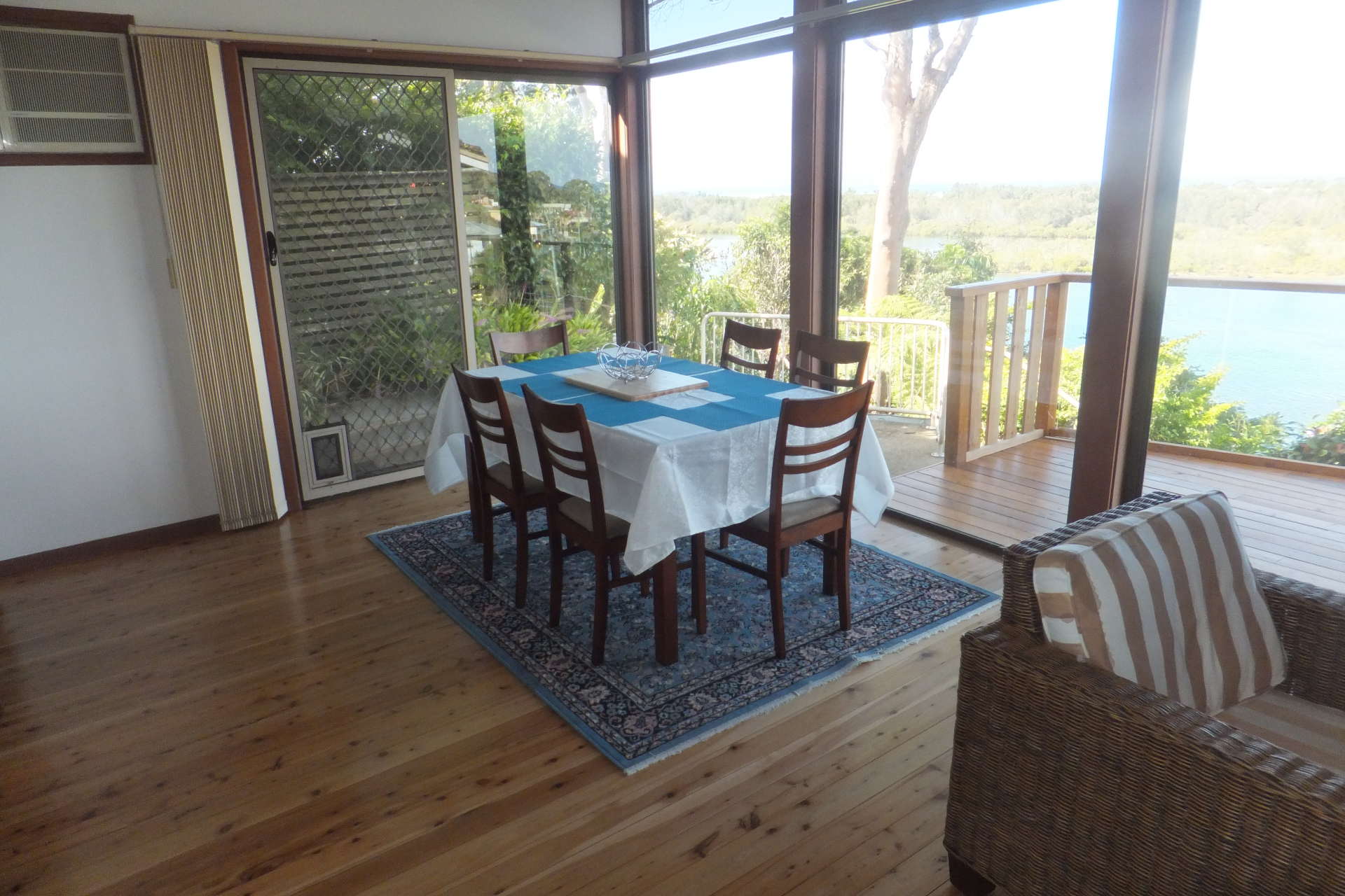Nambucca Heads Real Estate: DOLPHINS LANDING