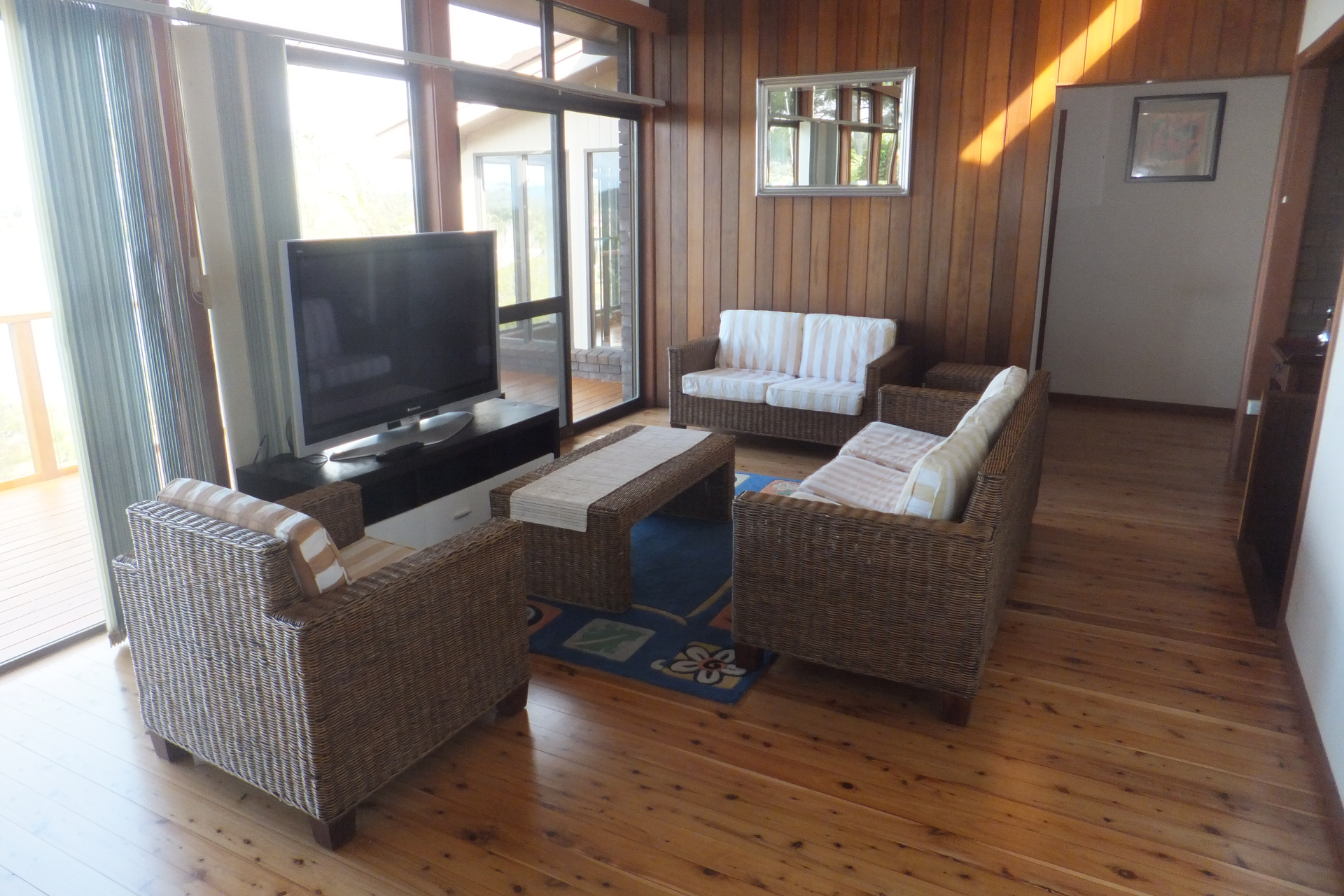 Nambucca Heads Real Estate: DOLPHINS LANDING