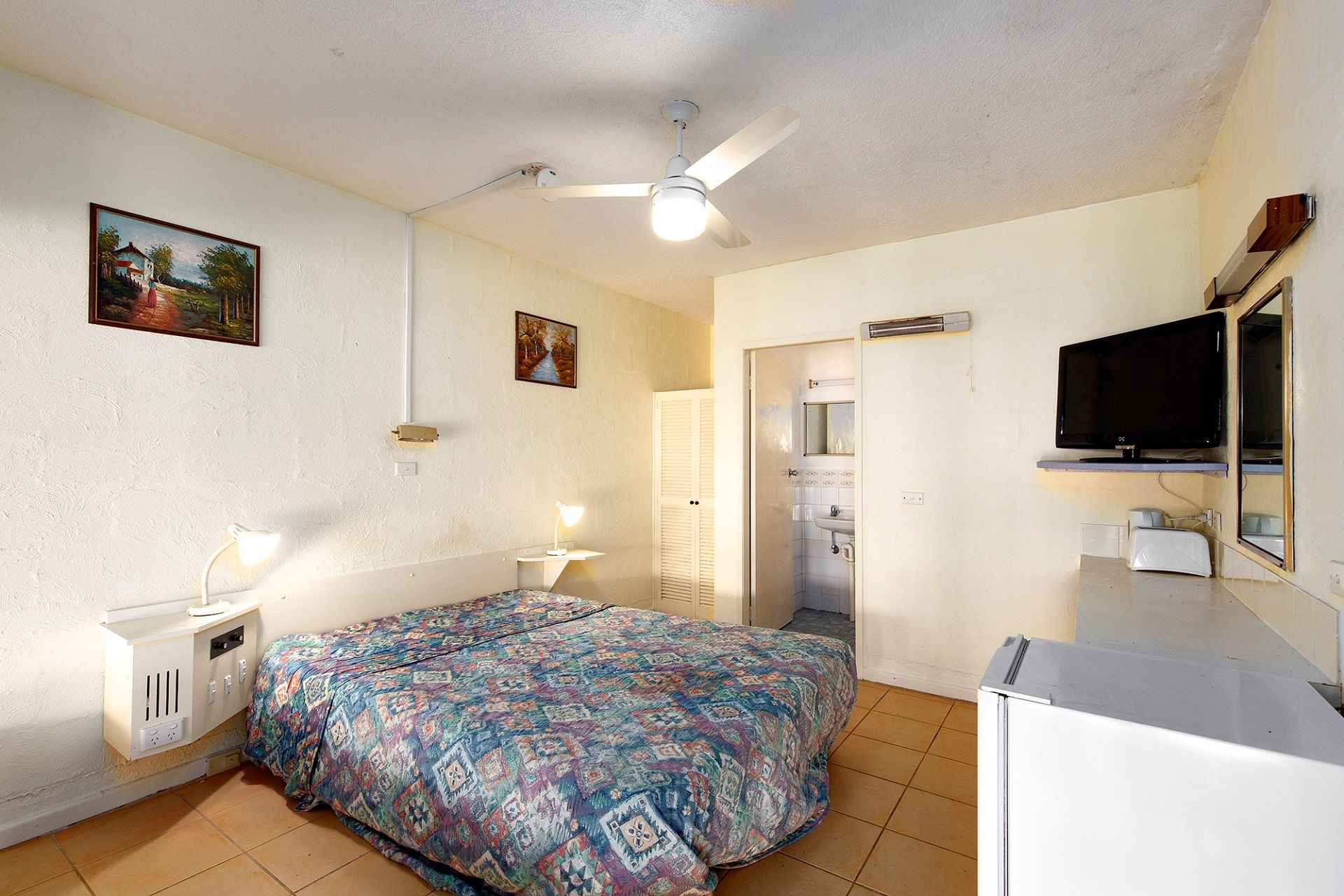 Nambucca Heads Real Estate: The Iconic Blue Dolphin Motel