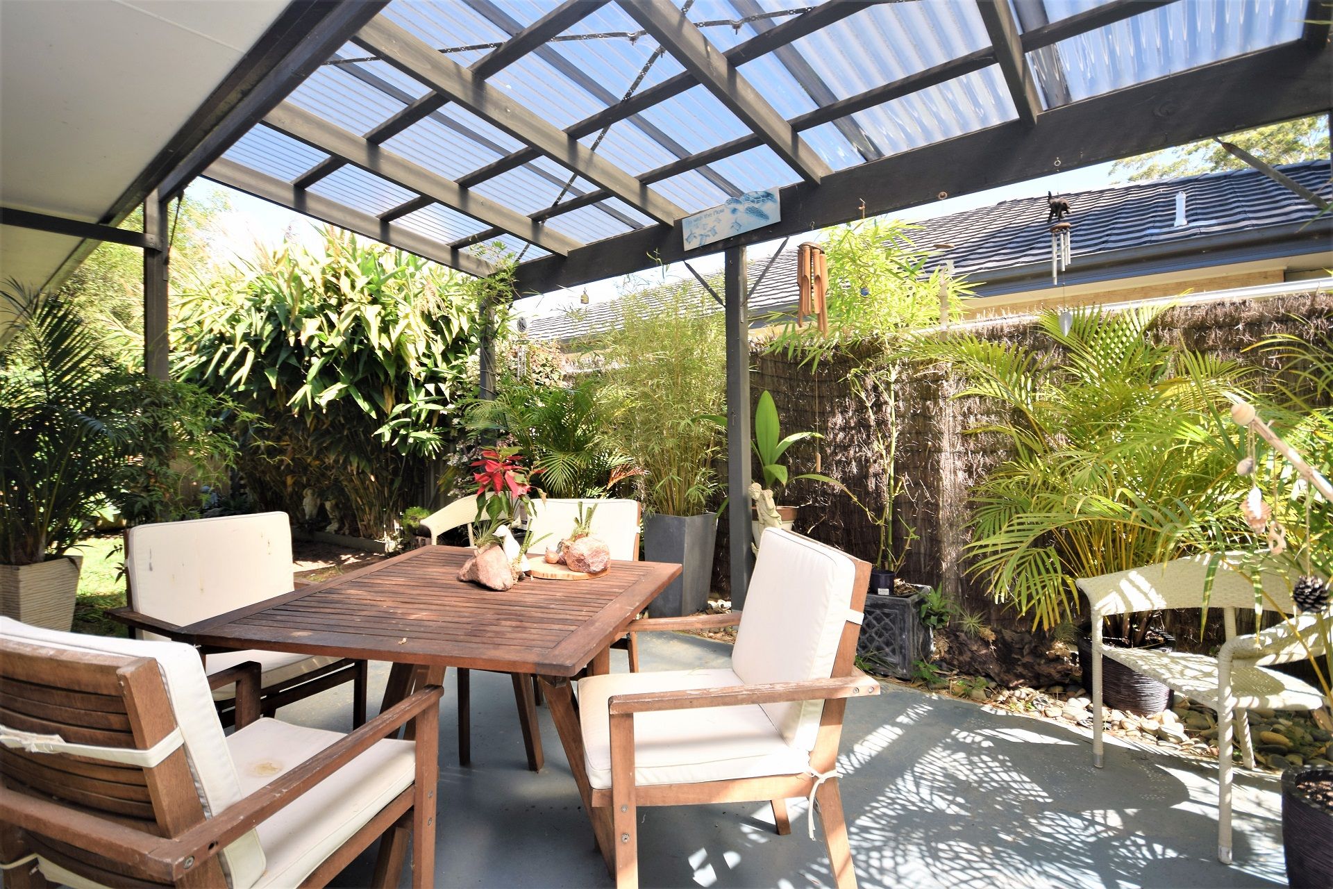 Valla Beach Real Estate: Your Private Oasis