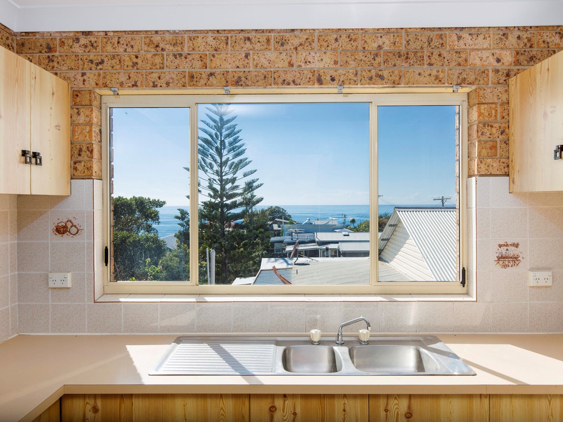 Nambucca Heads Real Estate:  East-Side Ocean View Unit